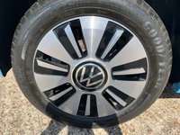 USED 2022 71 VOLKSWAGEN e-up! 36.8kWh e-up! Hatchback 5dr Electric Auto (82 ps) Fresh Service Included