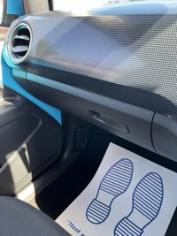 USED 2022 71 VOLKSWAGEN e-up! 36.8kWh e-up! Hatchback 5dr Electric Auto (82 ps) Fresh Service Included