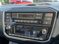 USED 2022 71 VOLKSWAGEN e-up! 36.8kWh e-up! Hatchback 5dr Electric Auto (82 ps) Fresh Service Included