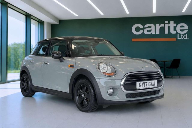 View our MINI Hatch 1.5 Cooper Hatchback 5dr Petrol Auto Euro 6 (s/s) (136 ps)