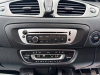 USED 2015 15 RENAULT SCENIC 1.5 dCi Dynamique Nav MPV 5dr Diesel Manual Euro 6 (s/s) (110 ps) 