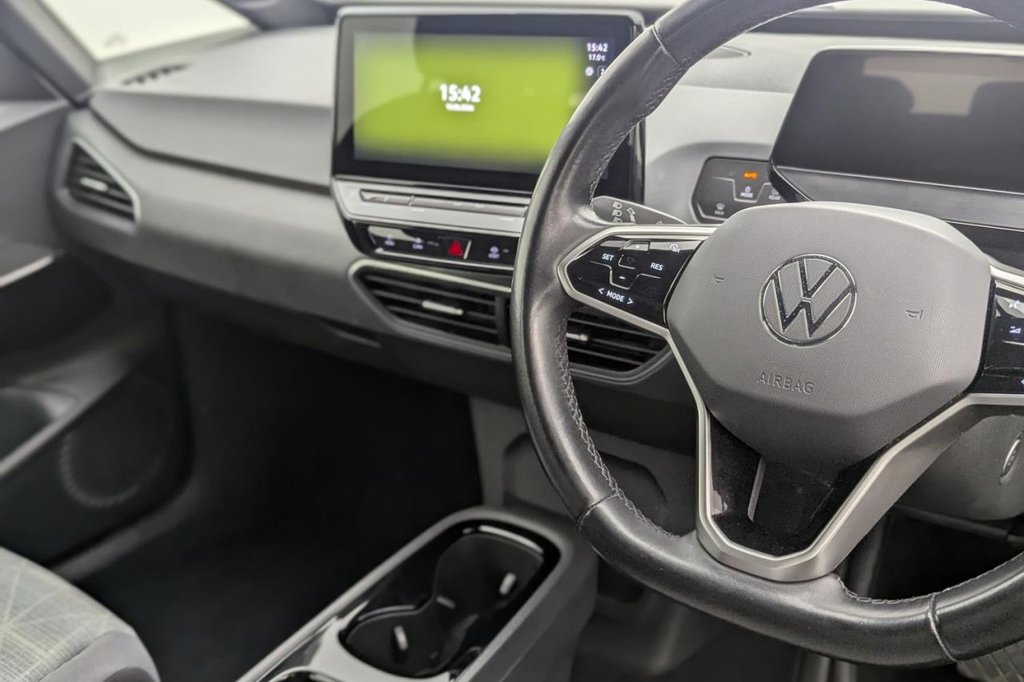 USED 2021 71 VOLKSWAGEN ID.3 Pro Performance 58kWh Life Hatchback 5dr Electric Auto (204 ps) Car Play, Cruise, Sat Nav