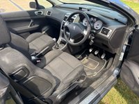 USED 2006 06 PEUGEOT 307 CC 2.0 16v S Convertible 2dr Petrol Manual (192 g/km, 140 bhp) CLIMATE CONTROL A/C, POWER ROOF