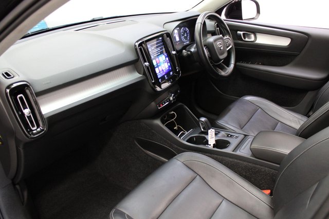 View our VOLVO XC40