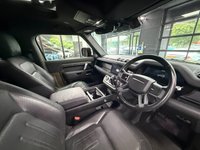 USED 2021 71 LAND ROVER DEFENDER 3.0 D250 MHEV X-Dynamic S SUV 3dr Diesel Auto 4WD Euro 6 (s/s) (250 ps) URBAN - PAN ROOF - STUNNING