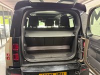 USED 2021 71 LAND ROVER DEFENDER 3.0 D250 MHEV X-Dynamic S SUV 3dr Diesel Auto 4WD Euro 6 (s/s) (250 ps) URBAN - PAN ROOF - STUNNING
