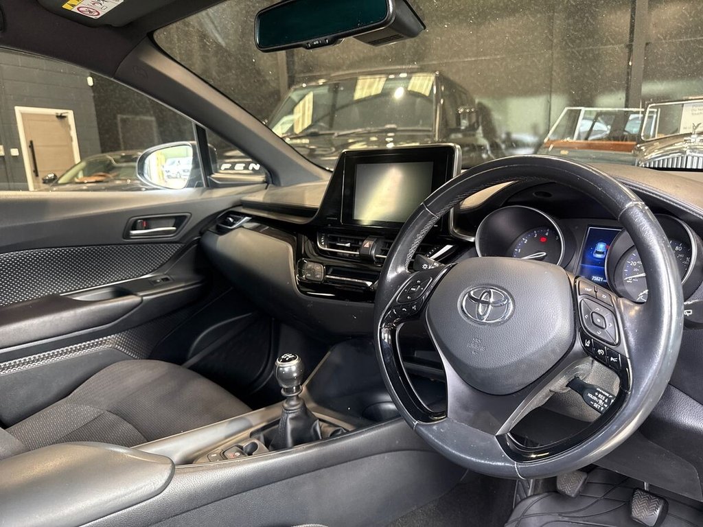 USED 2018 67 TOYOTA C-HR 1.2 VVT-i Icon SUV 5dr Petrol Manual Euro 6 (s/s) (115 ps) 6 MONTH WARRANTY|DUAL ZONE