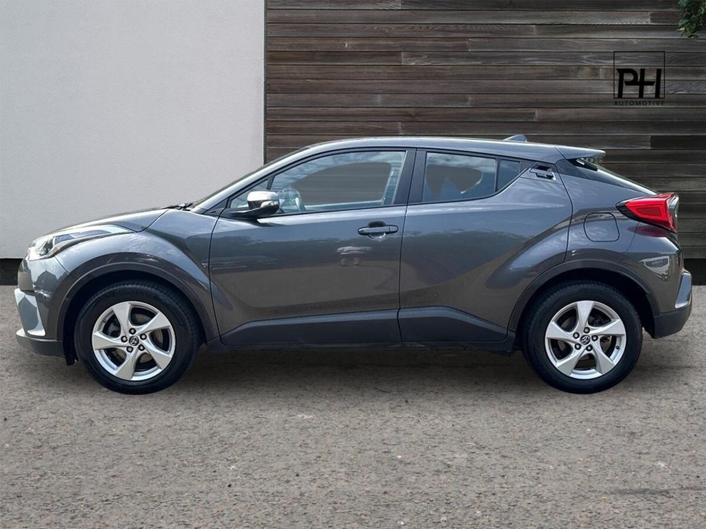 USED 2018 67 TOYOTA C-HR 1.2 VVT-i Icon SUV 5dr Petrol Manual Euro 6 (s/s) (115 ps) 6 MONTH WARRANTY|DUAL ZONE