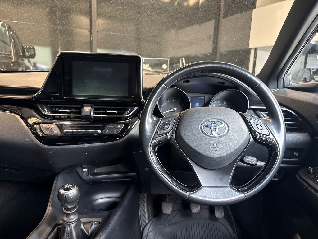 USED 2018 67 TOYOTA C-HR 1.2 VVT-i Icon SUV 5dr Petrol Manual Euro 6 (s/s) (115 ps) 6 MONTH WARRANTY|DUAL ZONE