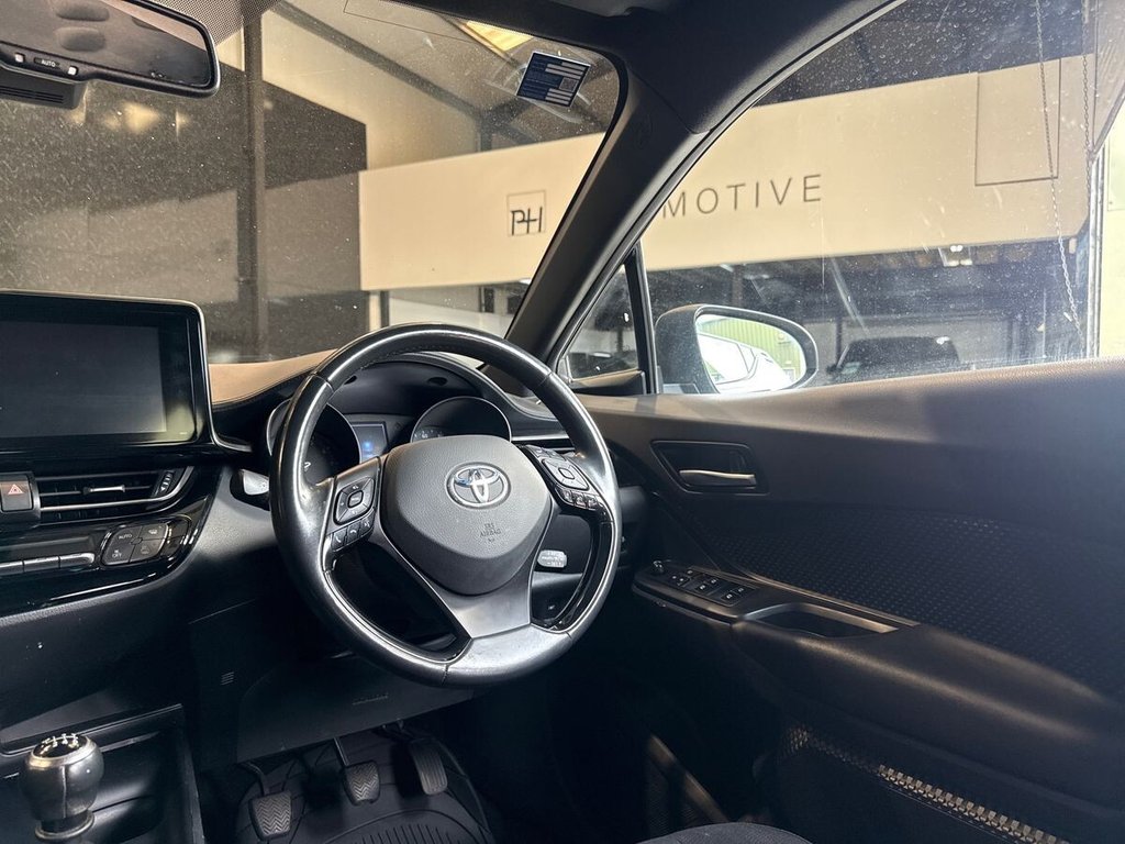USED 2018 67 TOYOTA C-HR 1.2 VVT-i Icon SUV 5dr Petrol Manual Euro 6 (s/s) (115 ps) 6 MONTH WARRANTY|DUAL ZONE