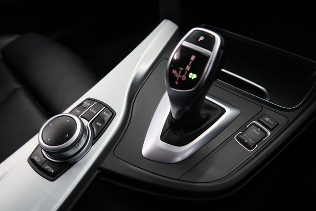 View our BMW 3 SERIES