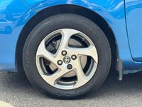 USED 2015 64 TOYOTA YARIS 1.5 VVT-h Icon Hatchback 5dr Petrol Hybrid E-CVT Euro 6 (101 ps) Great TOYOTA Service History  |  2 Keys  |  Fresh Service at POS