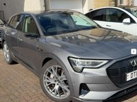 USED 2019 19 AUDI E-TRON 55 Launch Edition SUV 5dr Electric Auto quattro 95kWh (408 ps) ** LOVELY LAUNCH EDITION! **