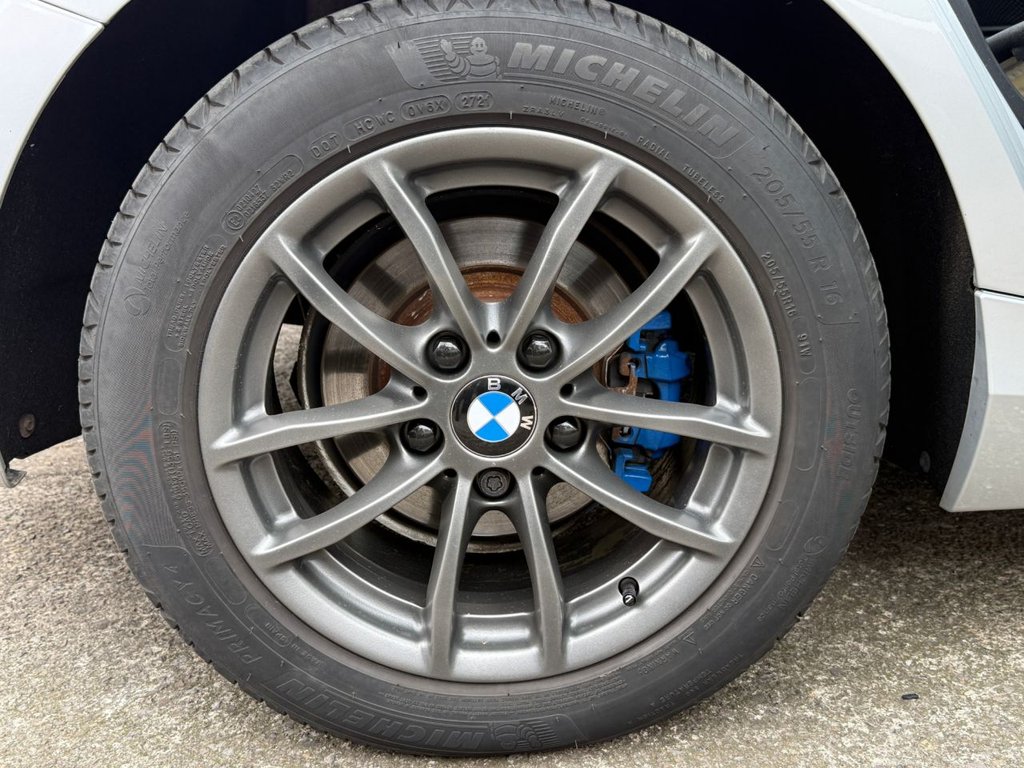 USED 2013 13 BMW 1 SERIES 1.6 116i SE Hatchback 5dr Petrol Auto Euro 6 (s/s) (136 ps) AUTO+FULL HISTORY+PHONE+CRUIS