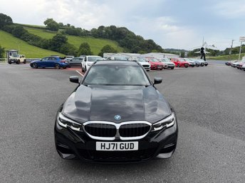 View our BMW 3 SERIES