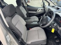 USED 2011 11 PEUGEOT PARTNER TEPEE 1.6 HDi Tepee Family MPV 5dr Diesel Manual (139 g/km, 92 bhp) FULL SERVICE HISTORY -- SUNROOF -- AIR CON -- SEATBACK TABLES
