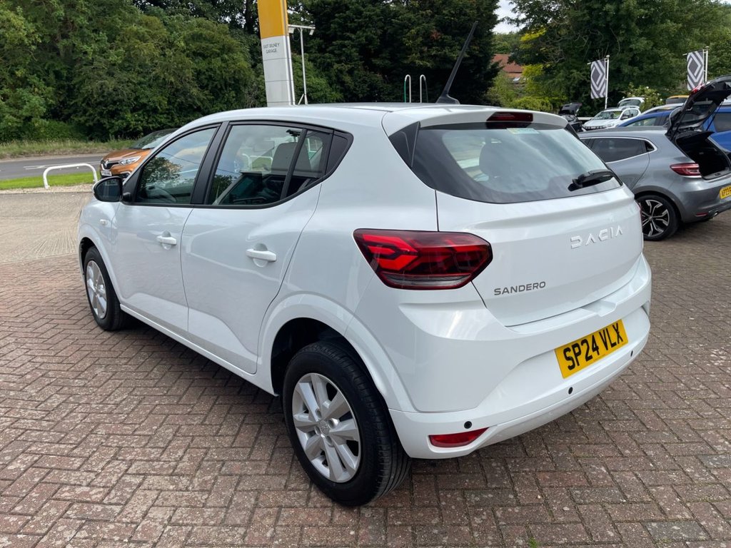 USED 2024 24 DACIA SANDERO 1.0 TCe Expression Hatchback 5dr Petrol Manual Euro 6 (s/s) (90 ps) 