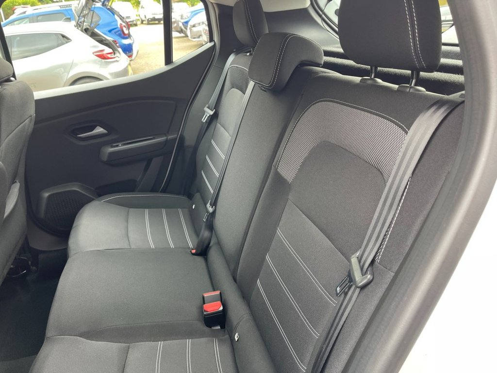 USED 2024 24 DACIA SANDERO 1.0 TCe Expression Hatchback 5dr Petrol Manual Euro 6 (s/s) (90 ps) 