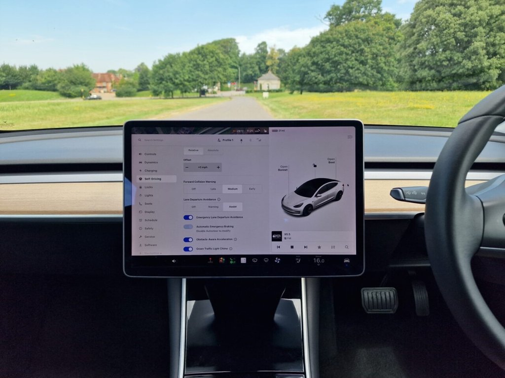 USED 2020 20 TESLA Model 3 Standard Range Plus Saloon 4dr Electric Auto RWD (241 bhp) FINANCE AVAILABLE