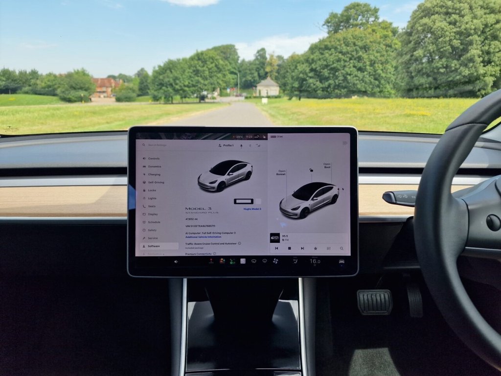 USED 2020 20 TESLA Model 3 Standard Range Plus Saloon 4dr Electric Auto RWD (241 bhp) FINANCE AVAILABLE