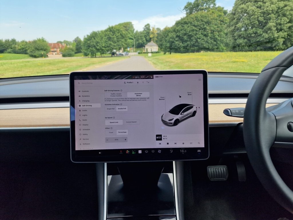 USED 2020 20 TESLA Model 3 Standard Range Plus Saloon 4dr Electric Auto RWD (241 bhp) FINANCE AVAILABLE