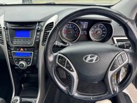 USED 2014 14 HYUNDAI I30 1.6 SE Hatchback 5dr Petrol Manual Euro 5 (Panoramic Roof) (120 ps) 1 OWNER -- SUNROOF -- PARK SENSORS -- CRUISE -- FSH