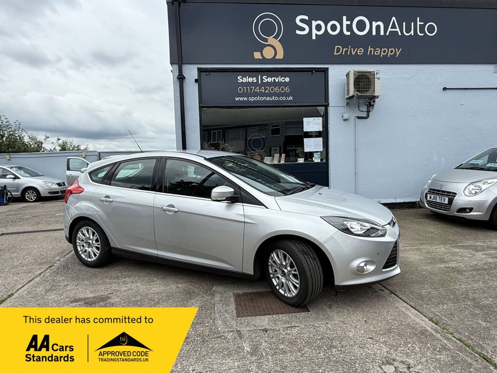 USED 2012 61 FORD FOCUS 1.6 Titanium Hatchback 5dr Petrol Manual Euro 5 (125 ps) FULL HISTORY+PHONE+SENSO+CRUIS