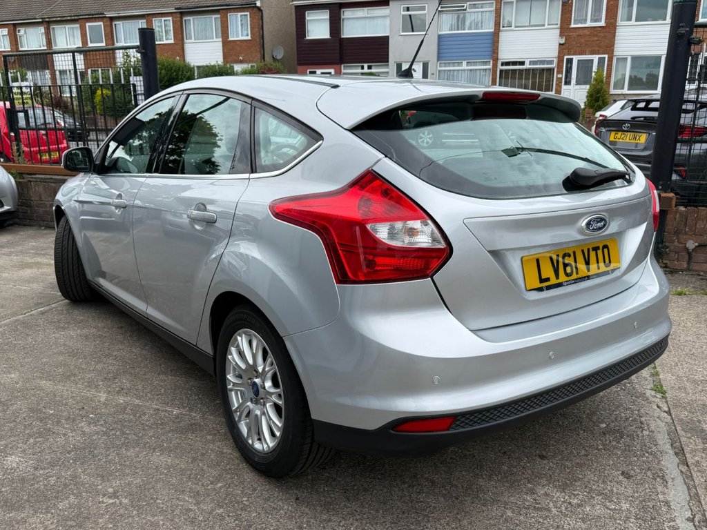 USED 2012 61 FORD FOCUS 1.6 Titanium Hatchback 5dr Petrol Manual Euro 5 (125 ps) FULL HISTORY+PHONE+SENSO+CRUIS