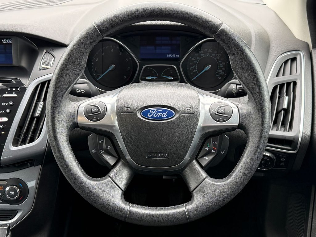 USED 2012 61 FORD FOCUS 1.6 Titanium Hatchback 5dr Petrol Manual Euro 5 (125 ps) FULL HISTORY+PHONE+SENSO+CRUIS