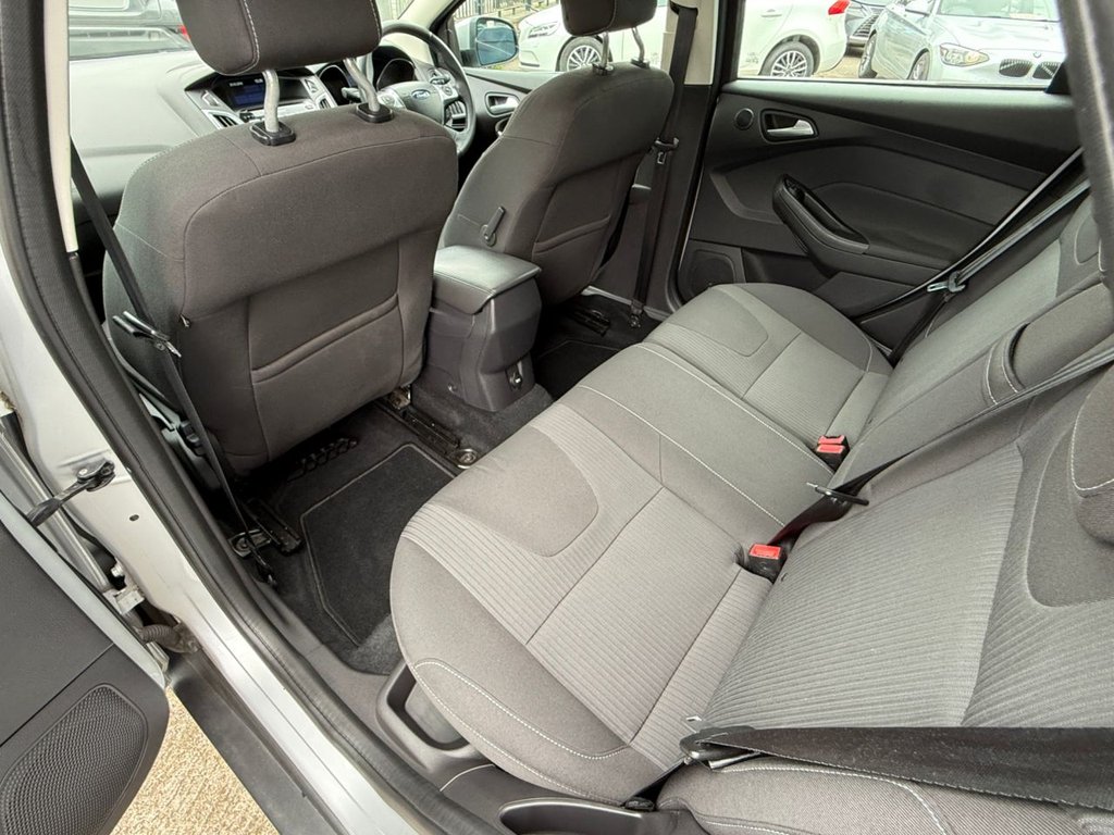 USED 2012 61 FORD FOCUS 1.6 Titanium Hatchback 5dr Petrol Manual Euro 5 (125 ps) FULL HISTORY+PHONE+SENSO+CRUIS
