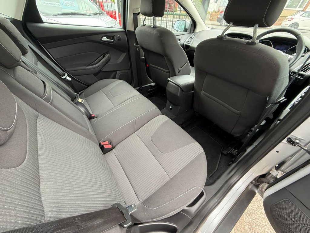 USED 2012 61 FORD FOCUS 1.6 Titanium Hatchback 5dr Petrol Manual Euro 5 (125 ps) FULL HISTORY+PHONE+SENSO+CRUIS