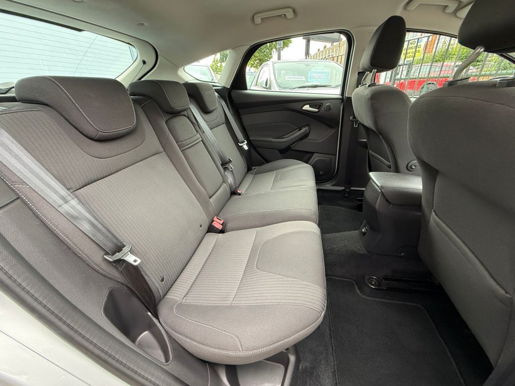 USED 2012 61 FORD FOCUS 1.6 Titanium Hatchback 5dr Petrol Manual Euro 5 (125 ps) FULL HISTORY+PHONE+SENSO+CRUIS