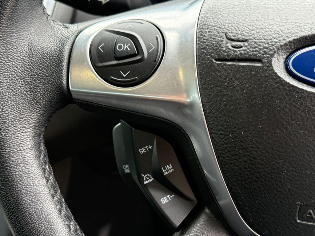 USED 2012 61 FORD FOCUS 1.6 Titanium Hatchback 5dr Petrol Manual Euro 5 (125 ps) FULL HISTORY+PHONE+SENSO+CRUIS