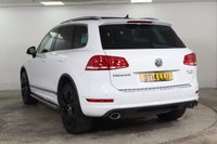 USED 2014 14 VOLKSWAGEN TOUAREG 3.0 TDI V6 BlueMotion Tech R-Line SUV 5dr Diesel Tiptronic 4WD Euro 5 (s/s) (245 ps) Panoramic Roof, Parking Sensors,