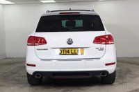 USED 2014 14 VOLKSWAGEN TOUAREG 3.0 TDI V6 BlueMotion Tech R-Line SUV 5dr Diesel Tiptronic 4WD Euro 5 (s/s) (245 ps) Panoramic Roof, Parking Sensors,