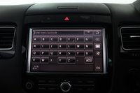USED 2014 14 VOLKSWAGEN TOUAREG 3.0 TDI V6 BlueMotion Tech R-Line SUV 5dr Diesel Tiptronic 4WD Euro 5 (s/s) (245 ps) Panoramic Roof, Parking Sensors,