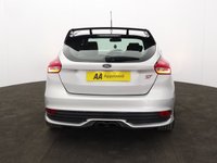 USED 2015 Y FORD FOCUS 2.0T EcoBoost ST-2 Hatchback 5dr Petrol Manual Euro 6 (s/s) (250 ps) KEYLESS START | HEATED MIRRORS
