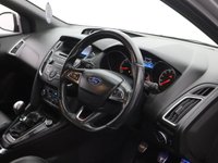 USED 2015 Y FORD FOCUS 2.0T EcoBoost ST-2 Hatchback 5dr Petrol Manual Euro 6 (s/s) (250 ps) KEYLESS START | HEATED MIRRORS