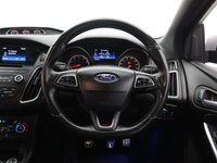USED 2015 Y FORD FOCUS 2.0T EcoBoost ST-2 Hatchback 5dr Petrol Manual Euro 6 (s/s) (250 ps) KEYLESS START | HEATED MIRRORS