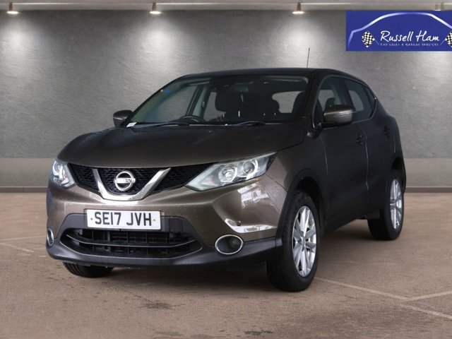 View our NISSAN QASHQAI