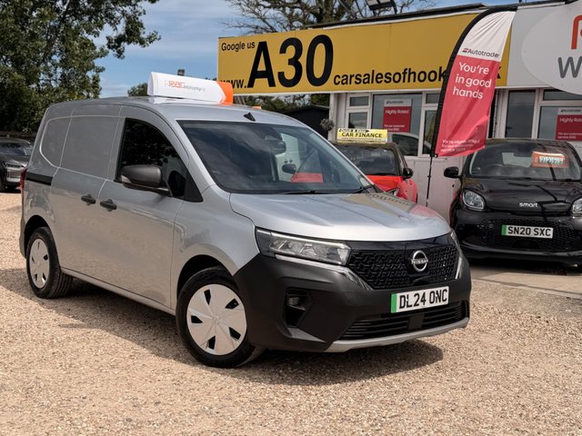 View our NISSAN TOWNSTAR