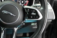 USED 2021 70 JAGUAR F-PACE 2.0 D200 MHEV R-Dynamic SE SUV 5dr Diesel Auto AWD Euro 6 (s/s) (204 ps) +FREE 6 MONTHS NATIONWIDE WARRANTY+