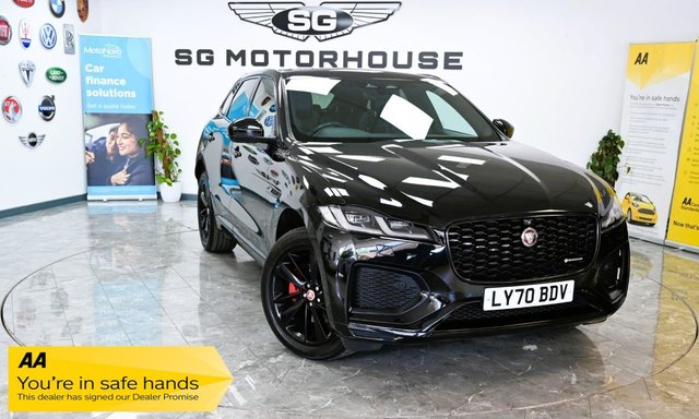 View our Jaguar F-Pace 2.0 D200 MHEV R-Dynamic SE SUV 5dr Diesel Auto AWD Euro 6 (s/s) (204 ps)
