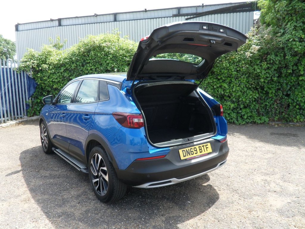 USED 2019 69 VAUXHALL GRANDLAND X 1.5 Turbo D BlueInjection Elite Nav SUV 5dr Diesel Manual Euro 6 (s/s) (130 ps) PanRoof Heated Steering Wheel LED'S