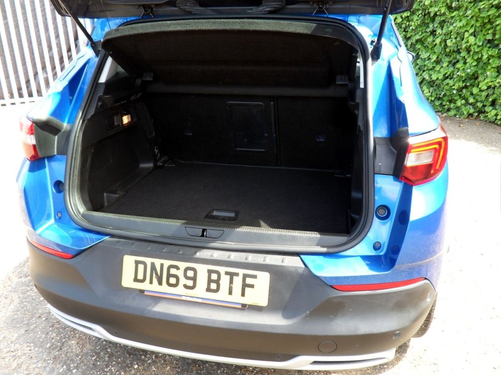 USED 2019 69 VAUXHALL GRANDLAND X 1.5 Turbo D BlueInjection Elite Nav SUV 5dr Diesel Manual Euro 6 (s/s) (130 ps) PanRoof Heated Steering Wheel LED'S