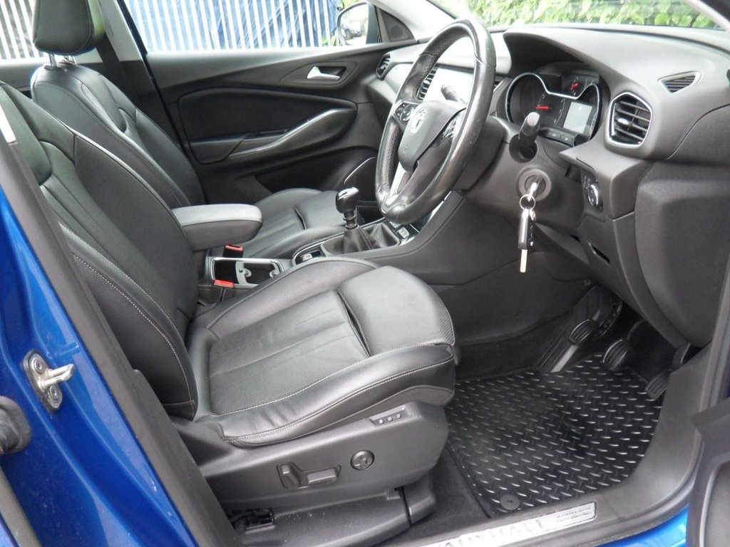 USED 2019 69 VAUXHALL GRANDLAND X 1.5 Turbo D BlueInjection Elite Nav SUV 5dr Diesel Manual Euro 6 (s/s) (130 ps) PanRoof Heated Steering Wheel LED'S