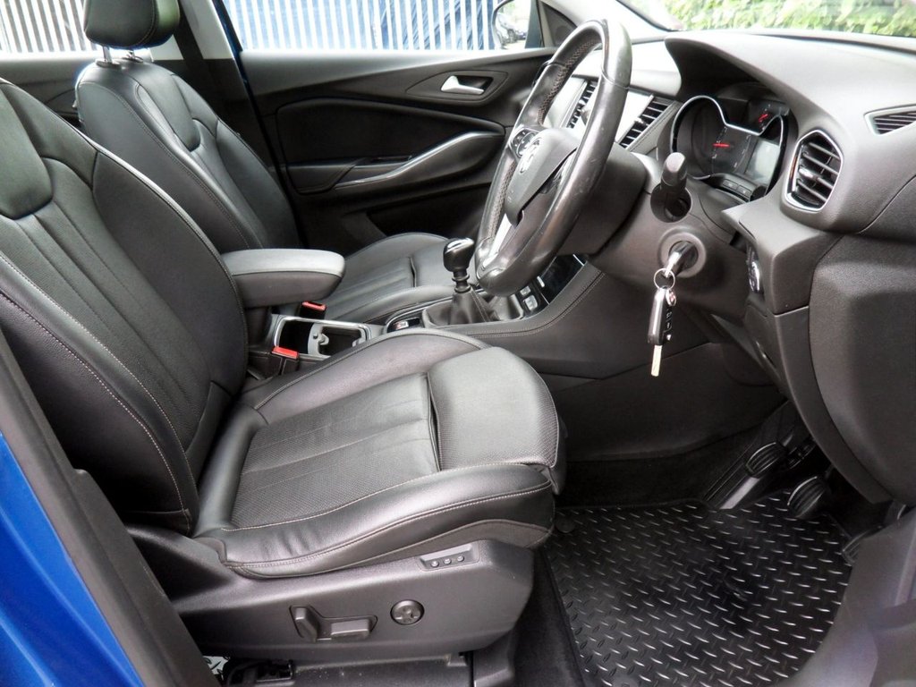 USED 2019 69 VAUXHALL GRANDLAND X 1.5 Turbo D BlueInjection Elite Nav SUV 5dr Diesel Manual Euro 6 (s/s) (130 ps) PanRoof Heated Steering Wheel LED'S