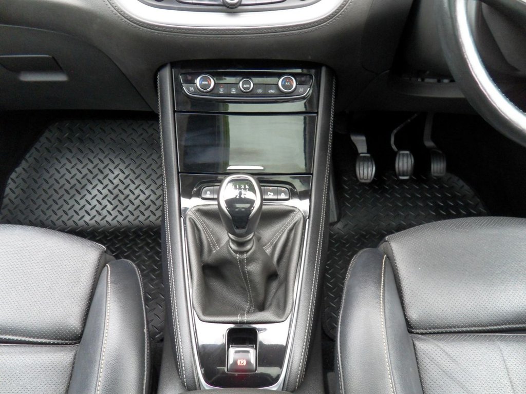 USED 2019 69 VAUXHALL GRANDLAND X 1.5 Turbo D BlueInjection Elite Nav SUV 5dr Diesel Manual Euro 6 (s/s) (130 ps) PanRoof Heated Steering Wheel LED'S