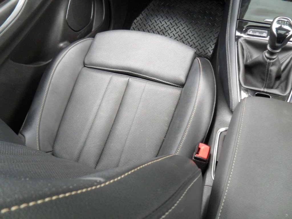 USED 2019 69 VAUXHALL GRANDLAND X 1.5 Turbo D BlueInjection Elite Nav SUV 5dr Diesel Manual Euro 6 (s/s) (130 ps) PanRoof Heated Steering Wheel LED'S