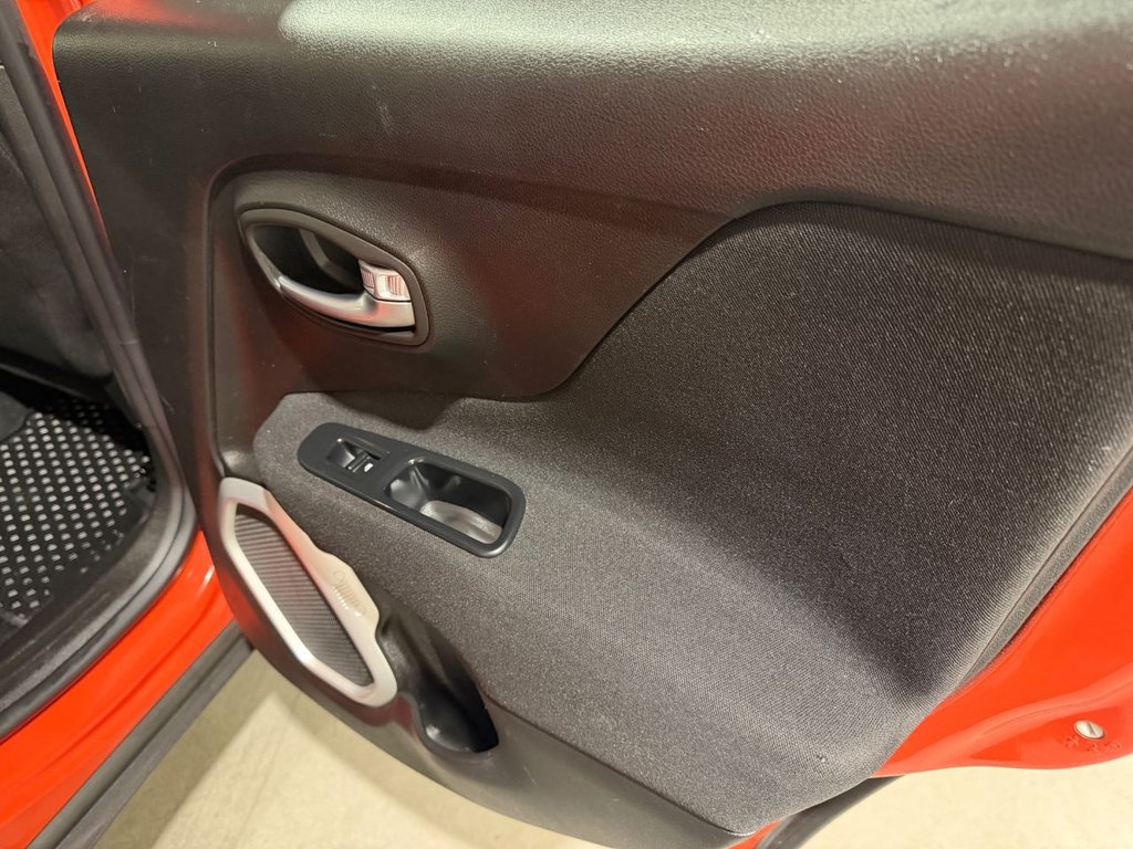 USED 2016 66 JEEP RENEGADE 2.0 MultiJetII Longitude SUV 5dr Diesel Manual 4WD Euro 6 (s/s) (140 ps) 